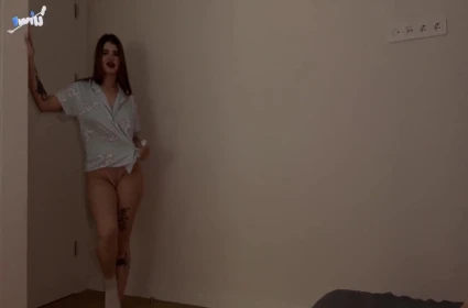 Phim sex gia đình loạn luân, hai em gái kế dâm đãng trong bếp
